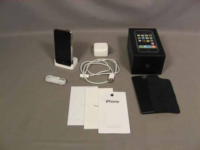 Apple iPhone 8GB 2G GSM Wi Fi Bluetooth AT&T Cell Phone 1