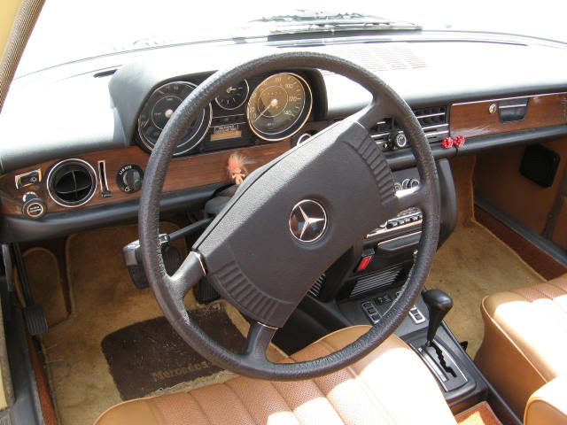 1975 Mercedes Benz 280 4-Door Sedan 2nd Owner Exc Cond! 11