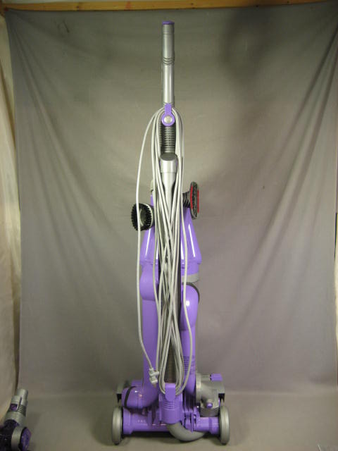 Dyson DC 07 DC07 Animal Upright Bagless Vacuum Cleaner 4