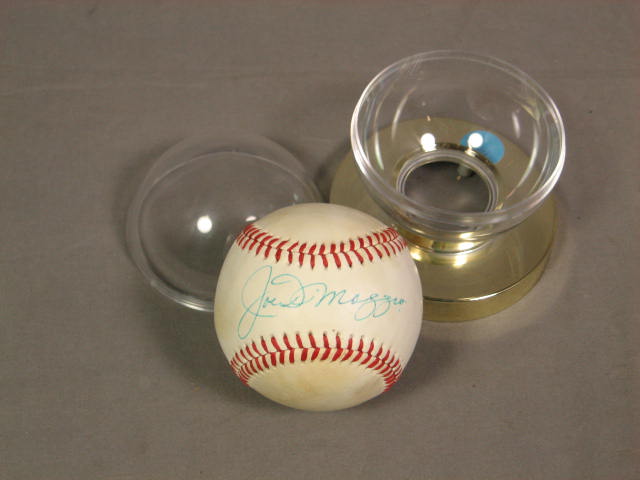 Joe Dimaggio Hand Signed Baseball Ball Yankee Autograph