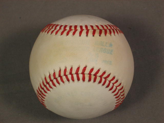 Joe Dimaggio Hand Signed Baseball Ball Yankee Autograph 2