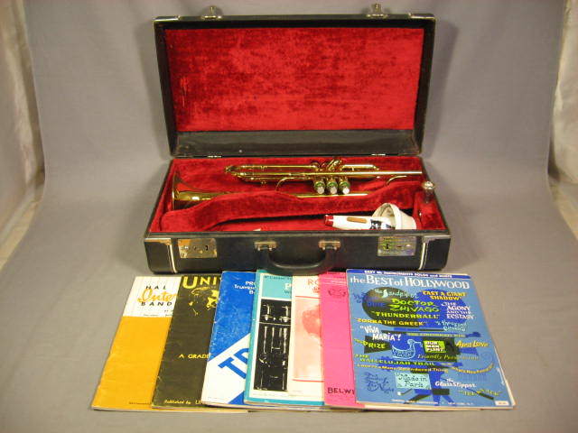 Vintage King Cleveland 600 Trumpet W/ Hard Case + Books