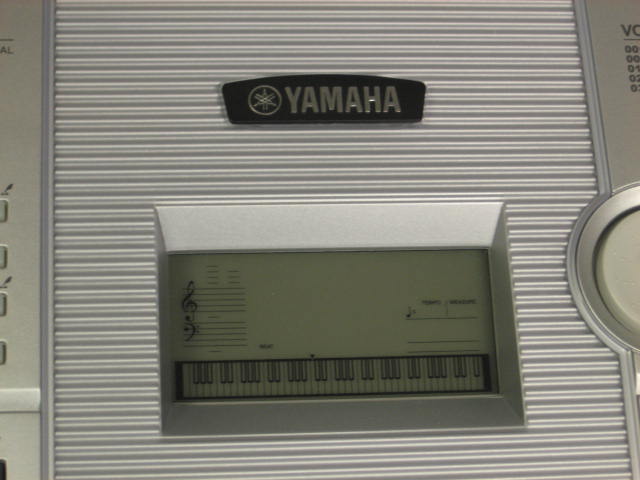Yamaha DGX-205 Portable Grand Electronic Keyboard + NR 6