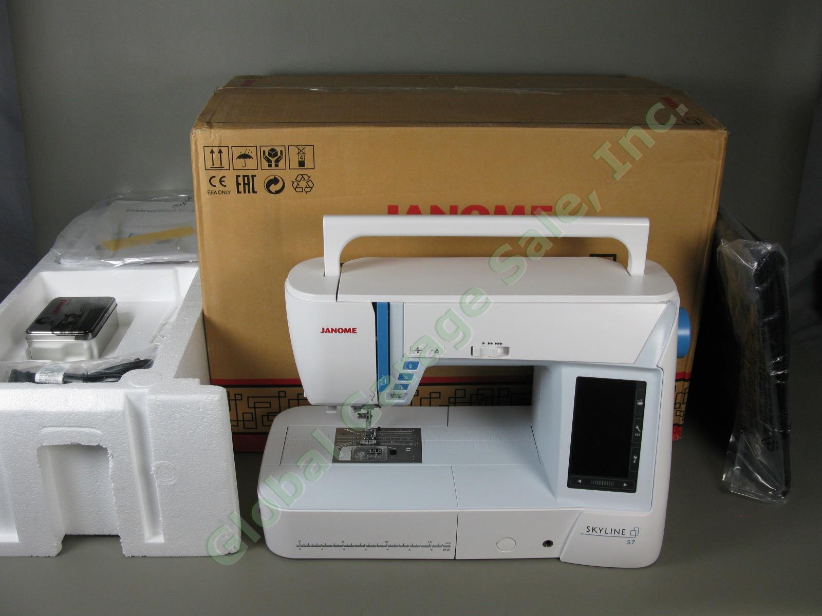 Janome Skyline S7 Sewing Quilting Machine Barely Used! Mint Condition! Orig Box!