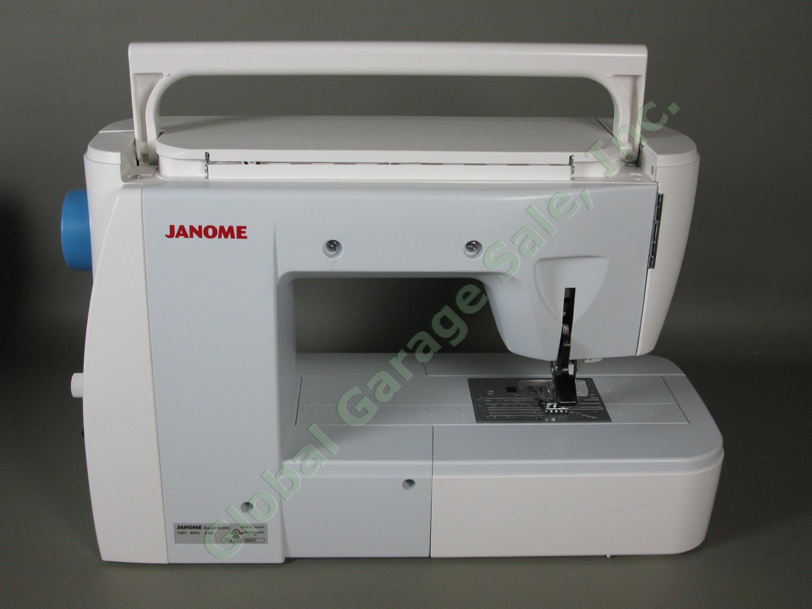 Janome Skyline S7 Sewing Quilting Machine Barely Used! Mint Condition! Orig Box! 3