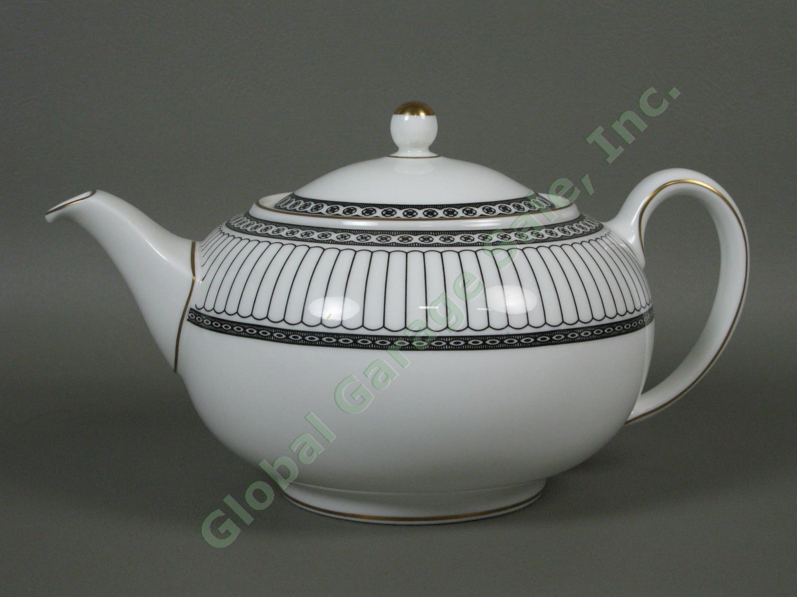 RARE 4 Cup Teapot & Lid Wedgwood Colonnade Black England Bone China Tea Pot NR