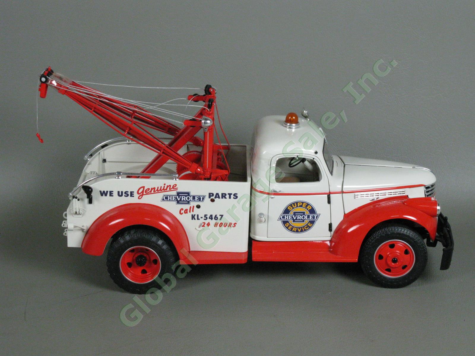 DCP Highway 61 1946 Chevrolet Tow Truck Car Diecast Promotion R/Wh 1:16 Scale NR 3