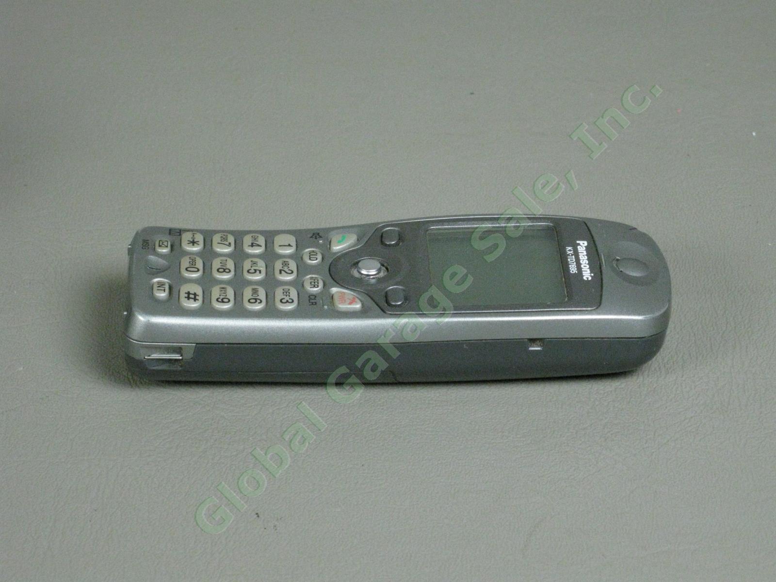 WORKING Panasonic KX-TD7695 DECT 6.0 Cordless Portable Phone Handset Charger NR 2