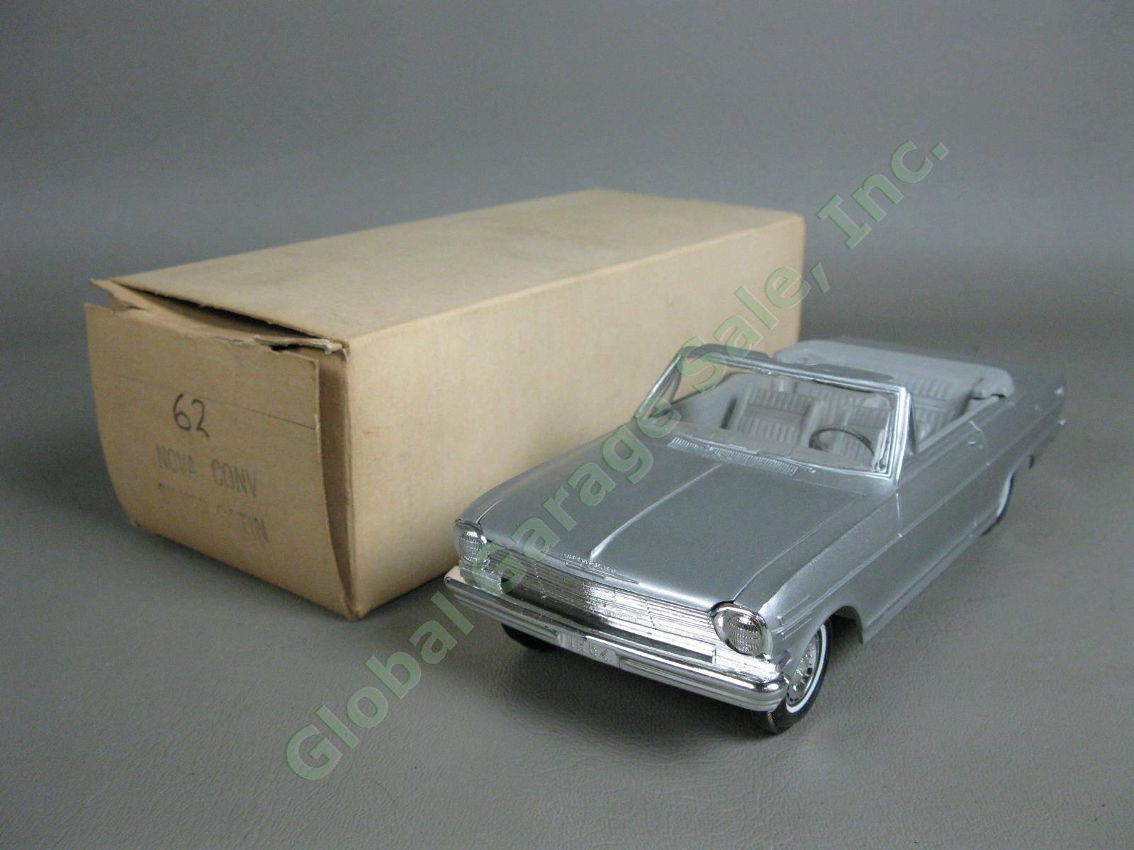 ORIG 1962 Chevrolet Chevy II Nova 400 2DR Convertible Dealer Promo Model Car NR