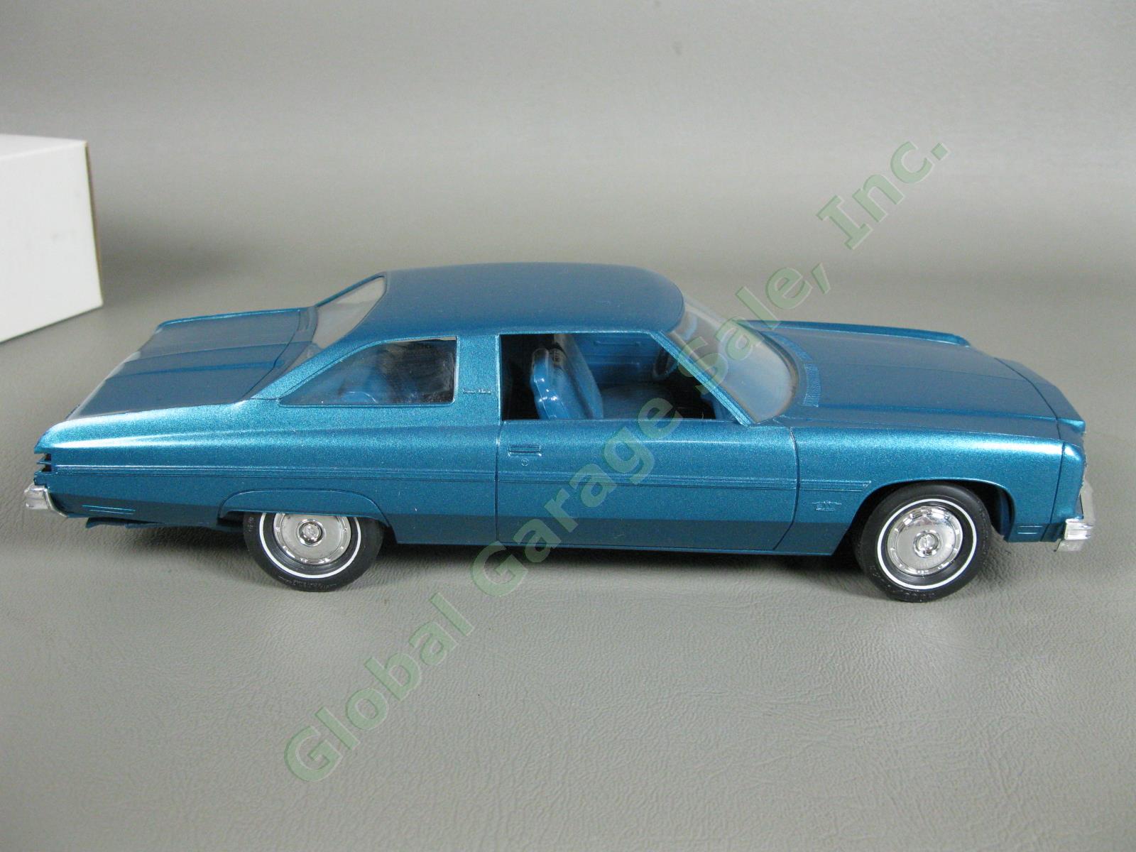 Original VTG 1975 Chevrolet Caprice Classic Blue Plastic Dealer Promo Model Car 3