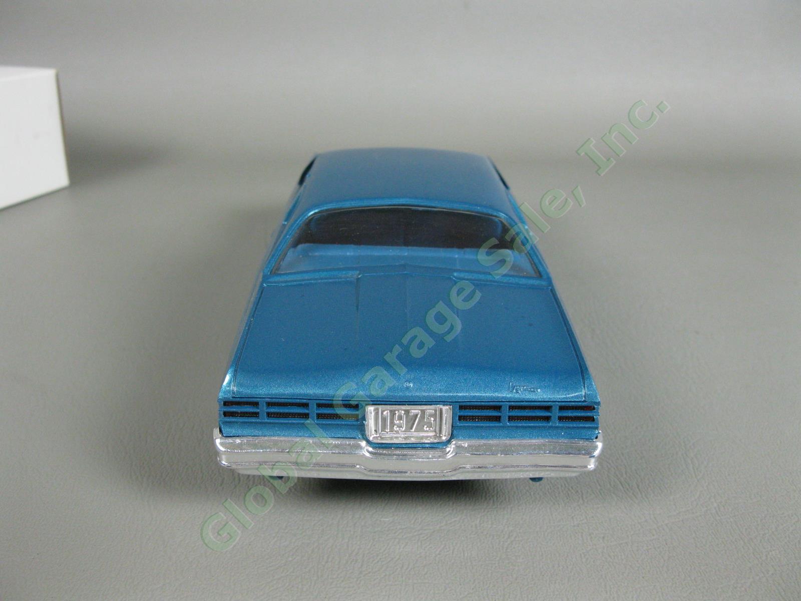 Original VTG 1975 Chevrolet Caprice Classic Blue Plastic Dealer Promo Model Car 4