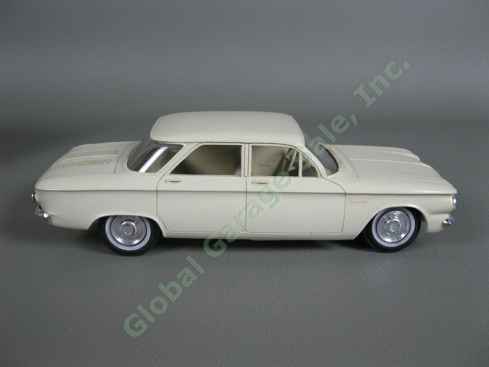 ORIGINAL Vintage 1961 Chevrolet Cameo White Corvair Dealer Promo Model Car NR 3