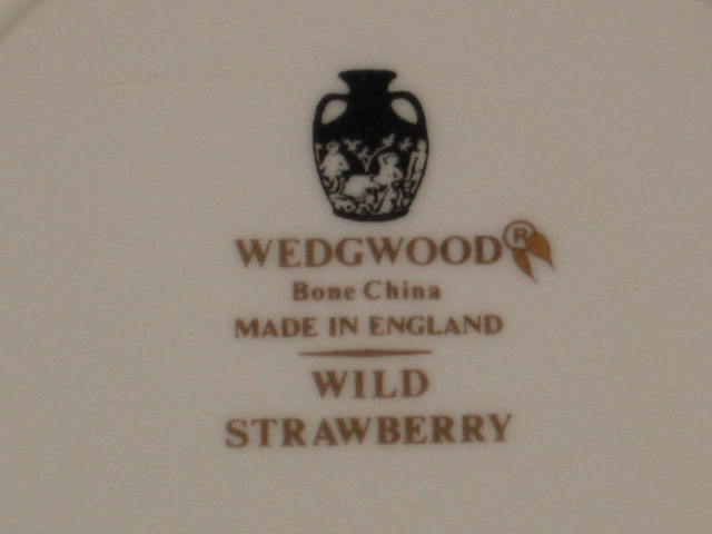 4 Vintage Wedgwood Wild Strawberry Tea Cups + Saucers 5
