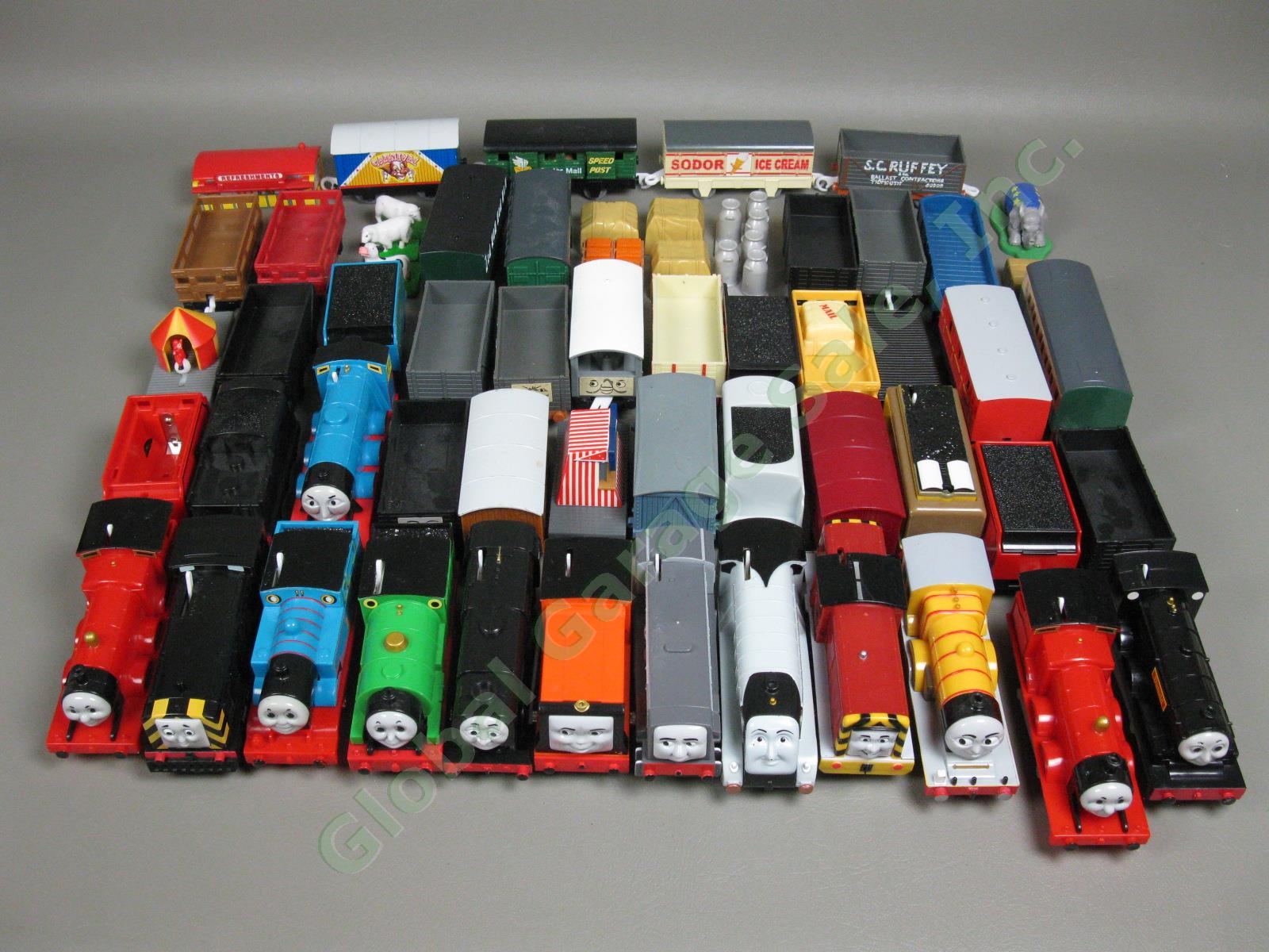 60 Thomas the Train Engine Motorized Engines + Boxcars + Accessories Lot Gullane