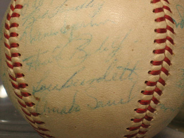 1962 Milwaukee Braves Team Hand Signed Ball Baseball NR 3