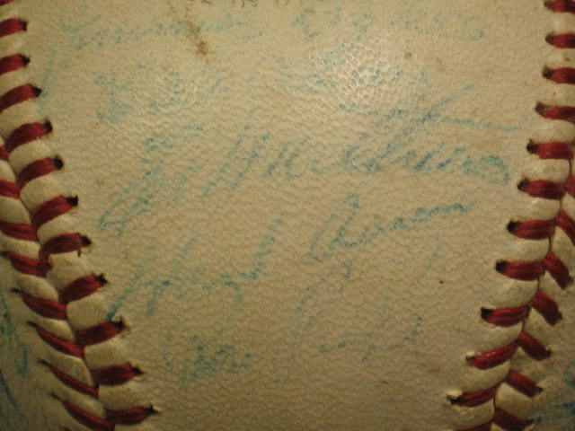 1962 Milwaukee Braves Team Hand Signed Ball Baseball NR 5