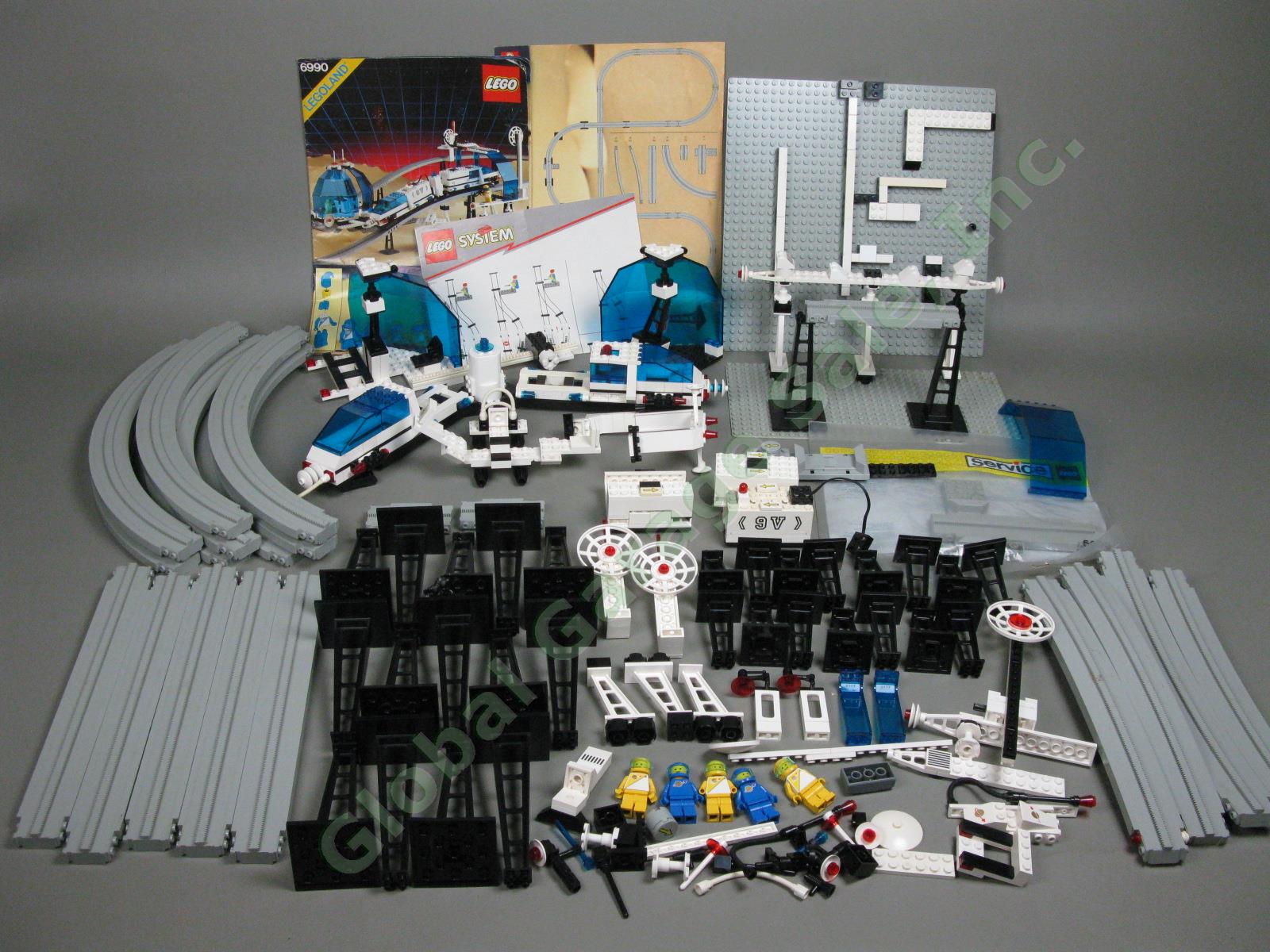 Lego Classic Space #6990 Monorail Transport Station + Instructions Manual 1990