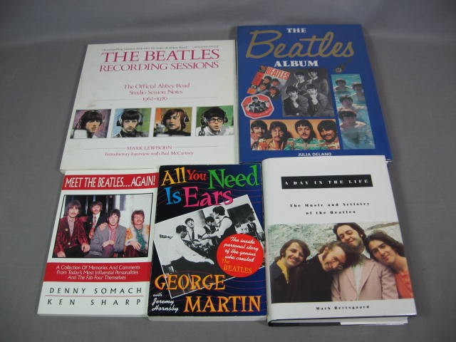 The Beatles 26 Book Collection Lot Hard Soft Cover + NR 2