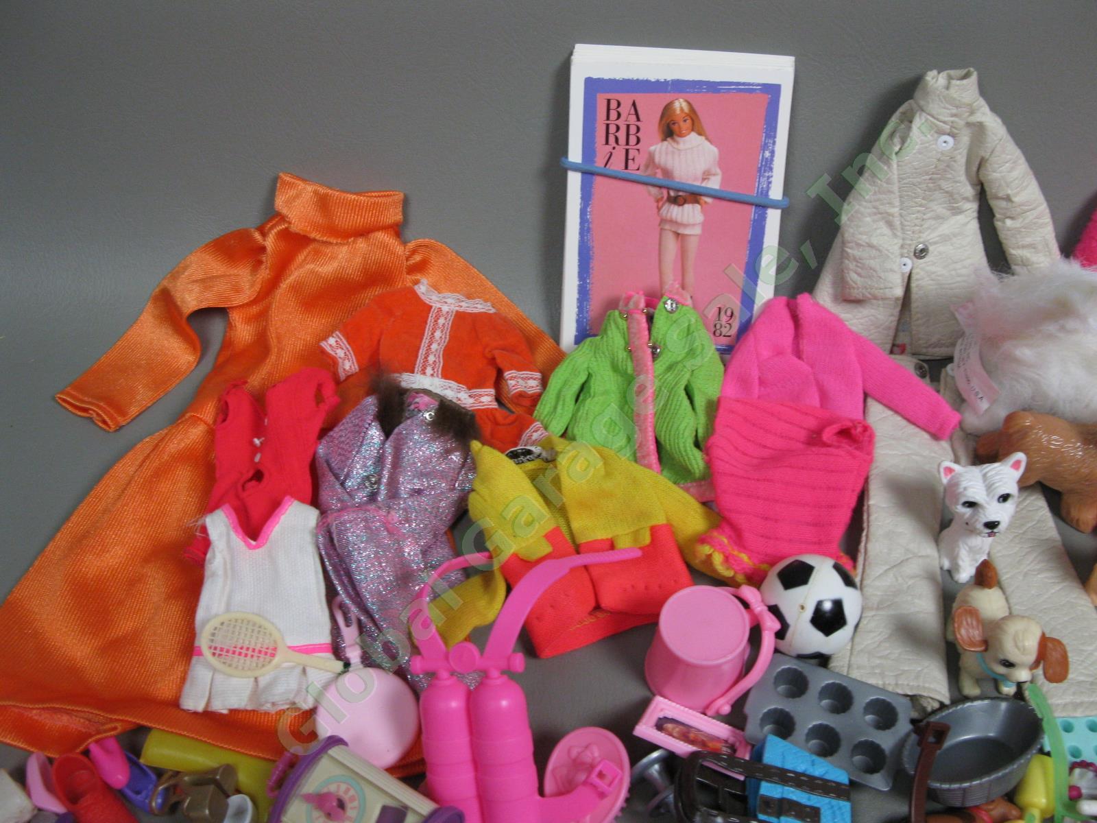 HUGE Vintage Barbie Clothing Accessories Shoes Card Lot Jazz Outfit Snug Fuzz NR 2