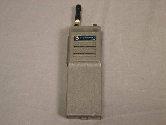 6 UHF VHF Radios Lot Motorola P110 HT90 Maxon +Chargers 3