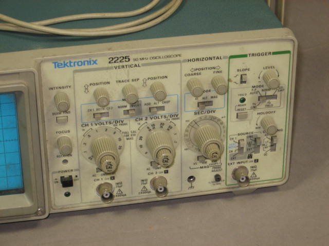 Tektronix Model 2225 Dual Channel 50 MHz Oscilloscope 2