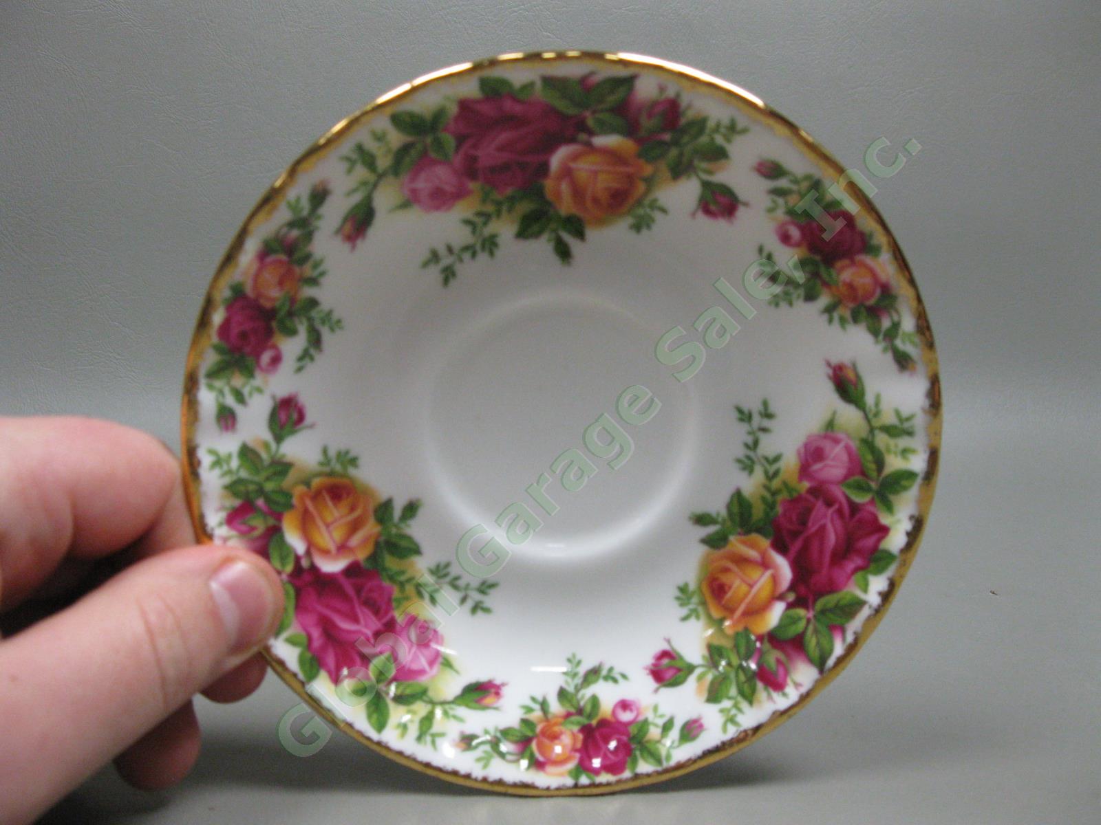 8 Royal Albert Old Country Roses Footed Tea Cup/Saucer Gold Trim Bone China Set 7