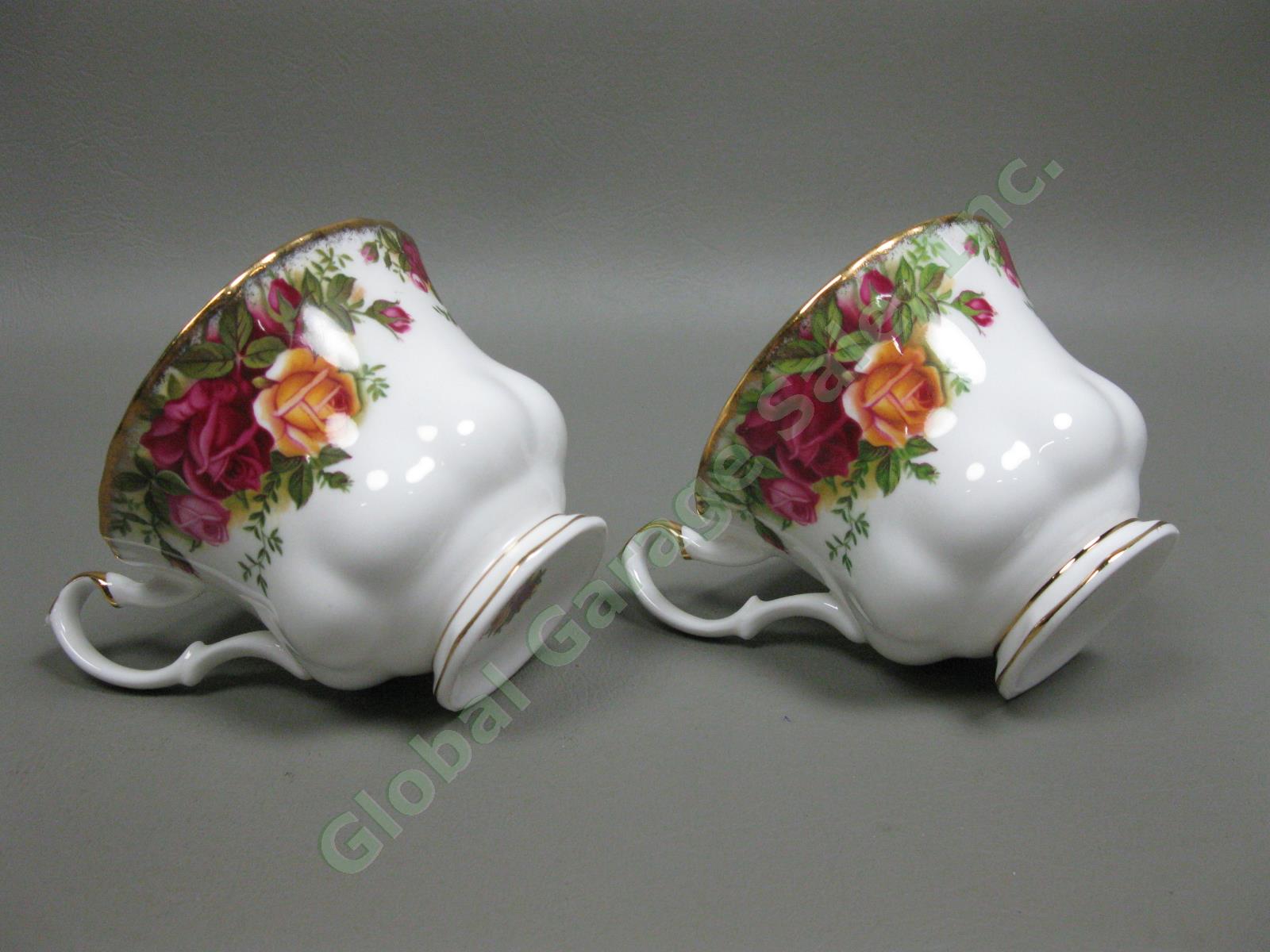 8 Royal Albert Old Country Roses Footed Tea Cup/Saucer Gold Trim Bone China Set 12