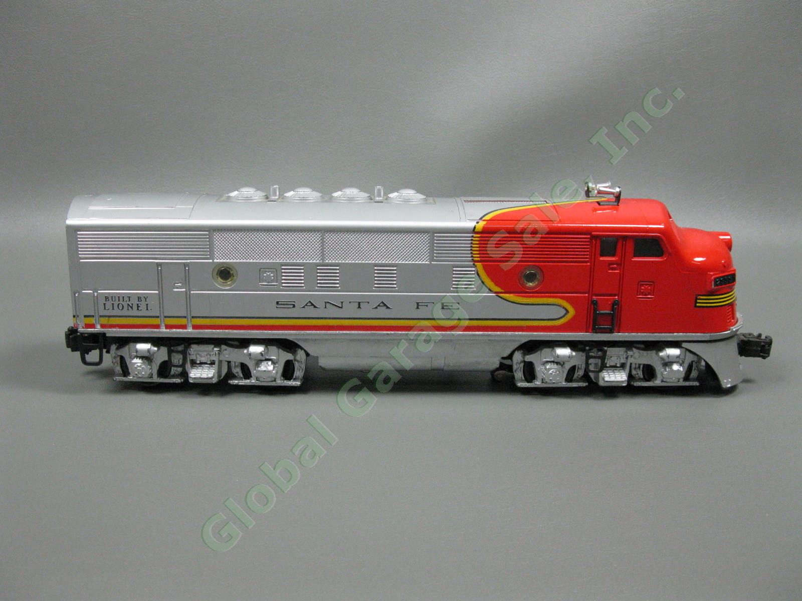 Vintage Lionel Santa Fe 2353P F-3 Diesel Locomotive + 2353T Dummy Model Trains 10