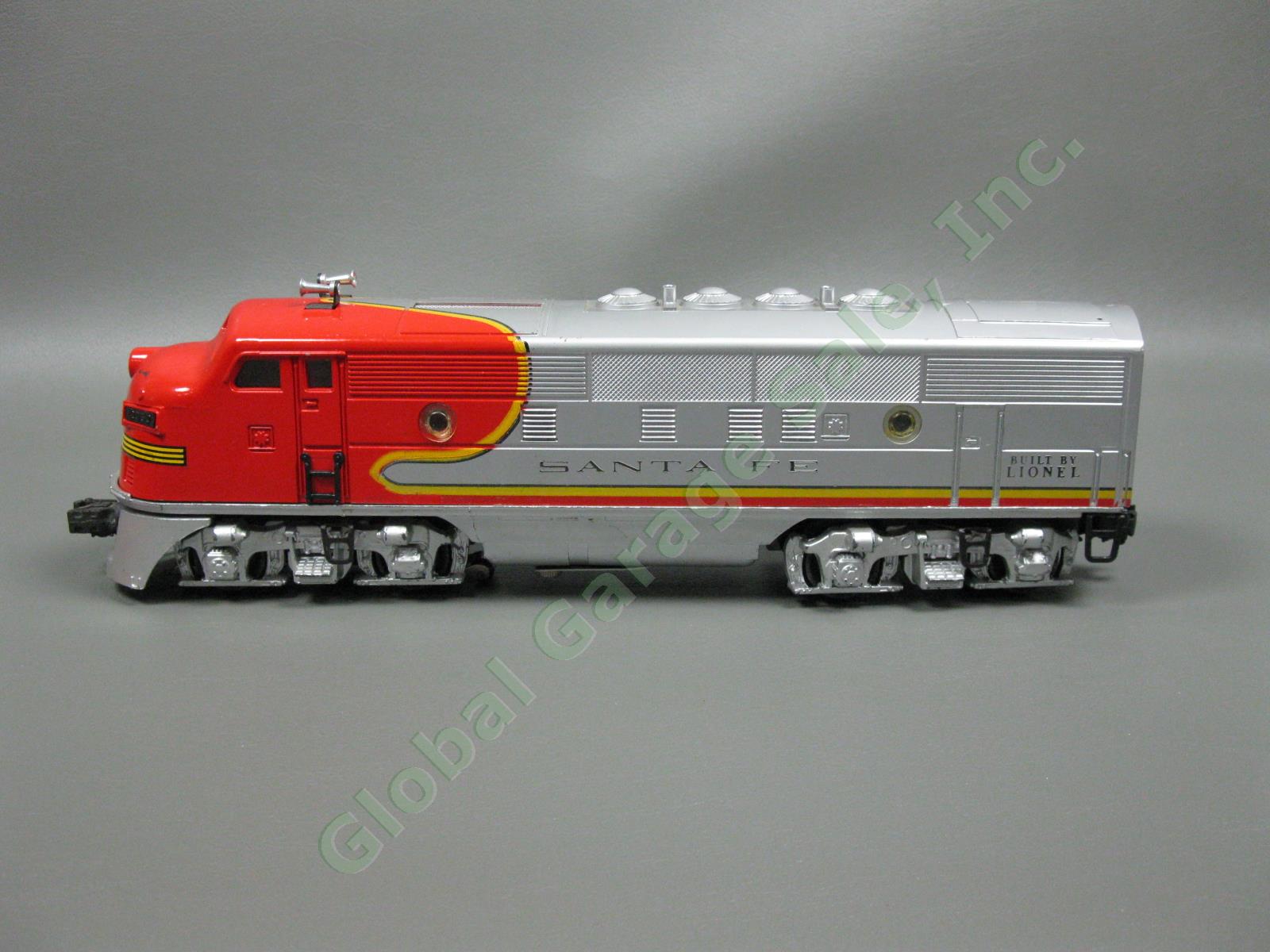 Vintage Lionel Santa Fe 2353P F-3 Diesel Locomotive + 2353T Dummy Model Trains 12