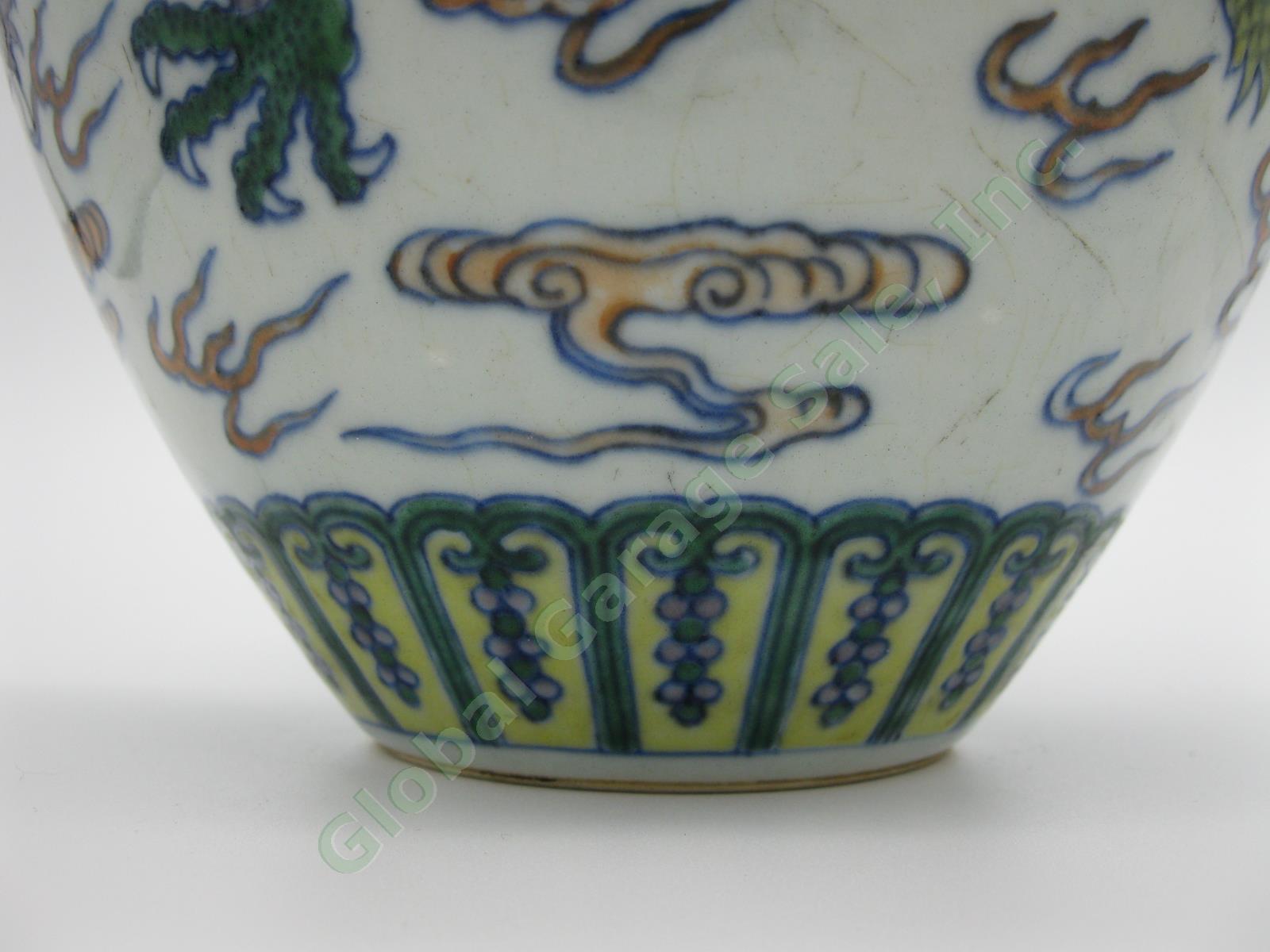 2 RARE Antique Chinese Qianlong Enamelled Doucai Azure Green Dragon Jar Lid Pair 29