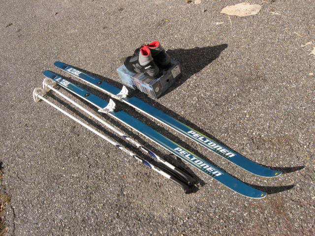 NEW Peltonen Altura 200cm Cross Country XC Skis Boots