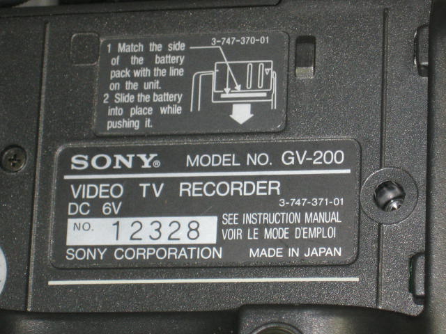 Sony GV-200 GV200 Video 8 8mm TV Recorder Walkman NTSC 8