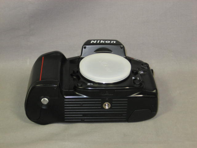 Nikon N90 Camera AF Nikkor 24-120 Zoom Lens SB-15 Flash 5