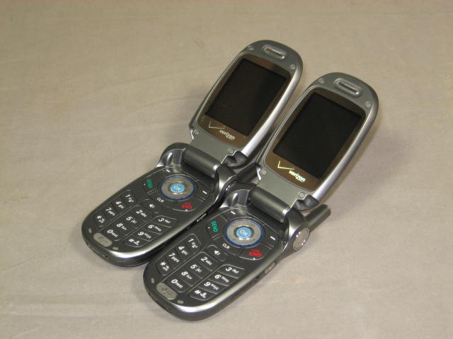 2 LG VX8300 Bluetooth V-Cast Phones + Chargers Verizon 4