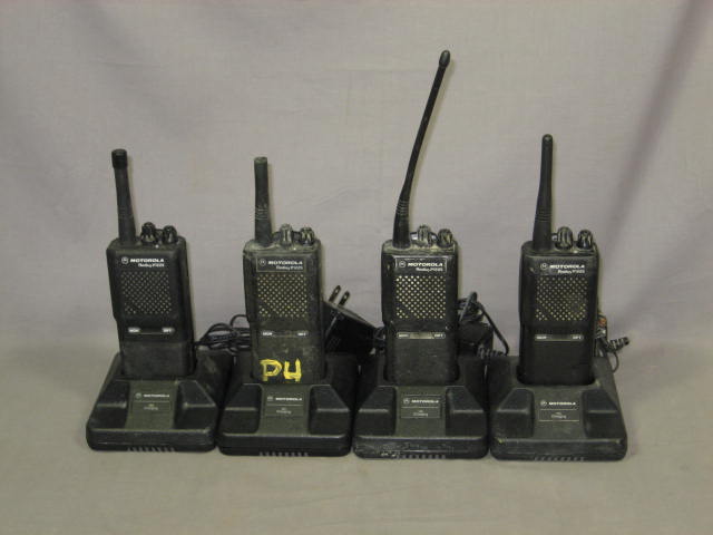 4 Motorola Radius P1225 2-Ch Portable UHF Radio Charger