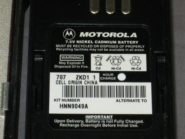 4 Motorola Radius P1225 2-Ch Portable UHF Radio Charger 4