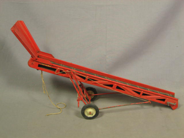 7 Vintage Farm Toy MM Hubley Tru-Scale Tractor Spreader Hay Elevator Wagon More 19