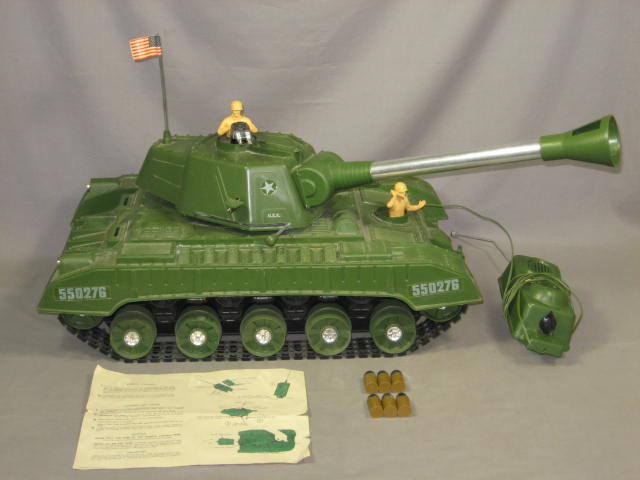 Vintage RC Deluxe Reading Tiger Joe Toy Motorized Army Tank Box Battery Operated