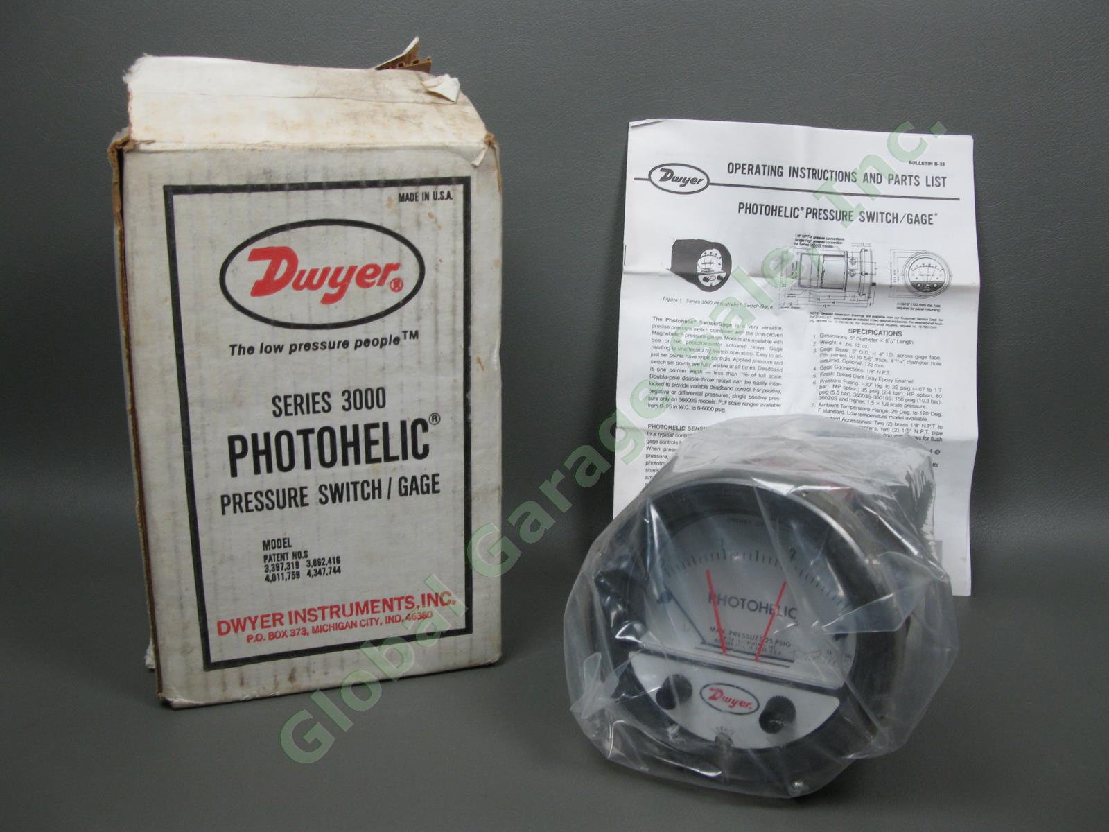 NEW Dwyer Photohelic Series 3000 3003 Pressure Switch Gage 25 PSIG 0-3" Water