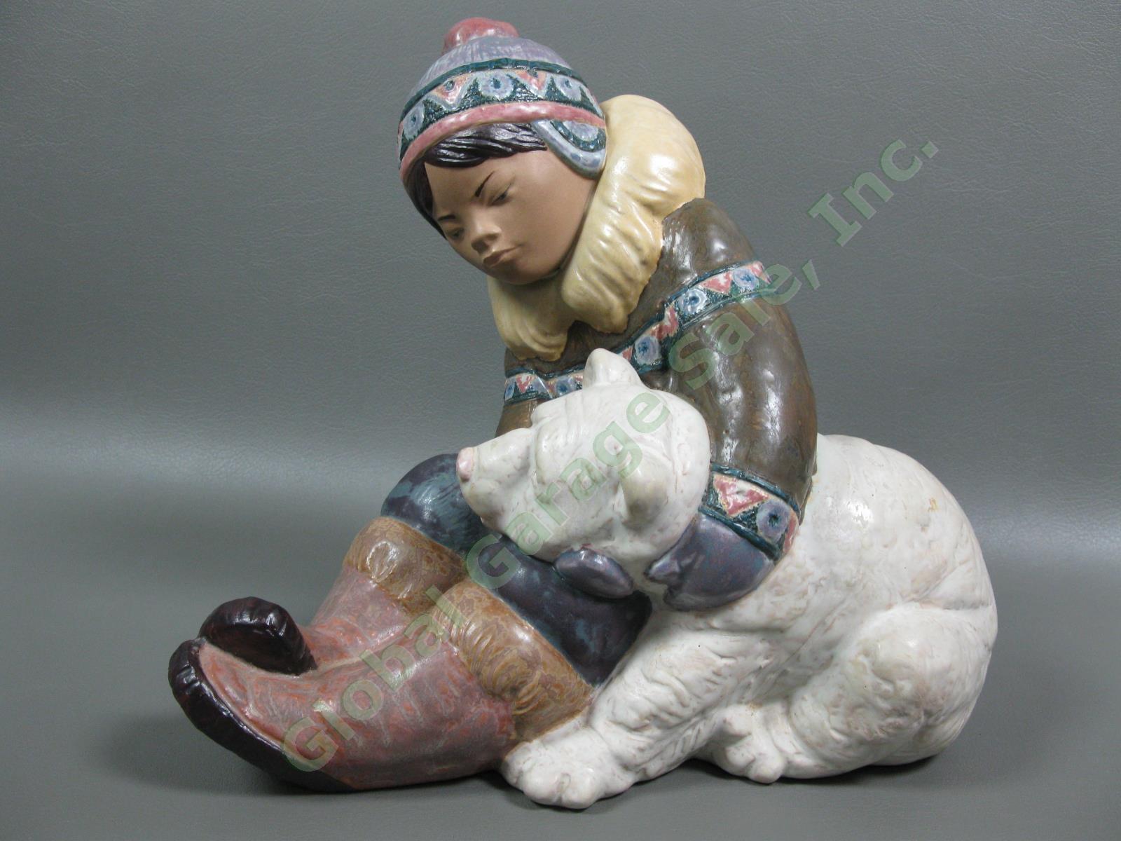 Retired LLadro 2097 Gres Esmiko Inuit Playing Polar Bear Porcelain Figurine NR