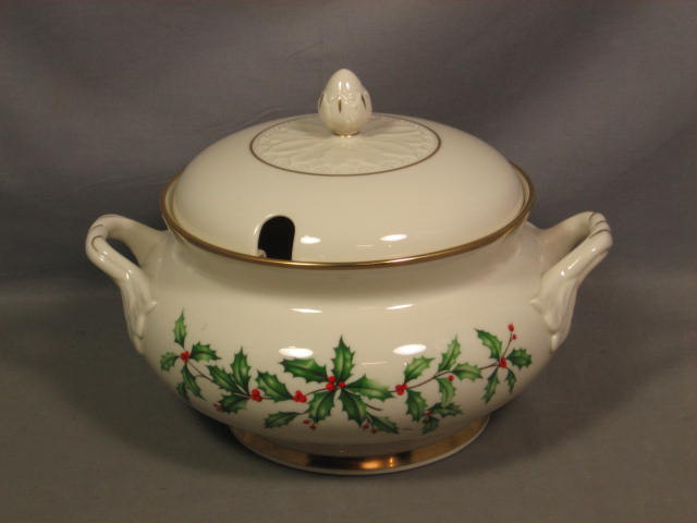 Vintage Lenox Holiday Holly 24K Gold Soup Tureen + Lid