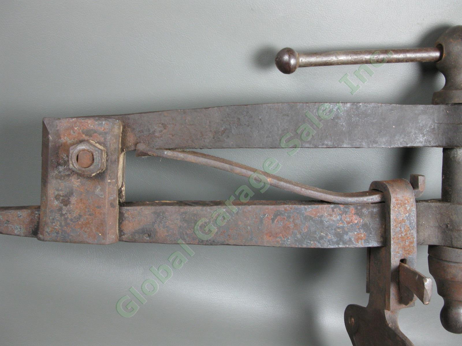 VTG Antique Blacksmith #2 Post Leg Vise 4 1/2" Jaw Clamp 53 lb Anvil Tool Forge 2