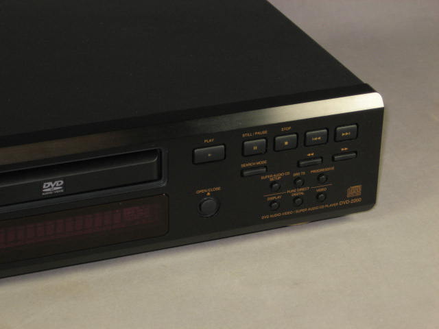 Denon DVD-2200 DVD Super Audio CD SACD Player + Remote 2