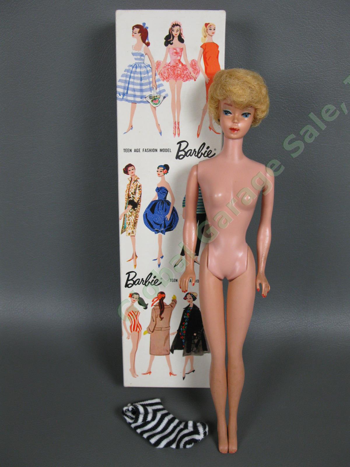 Original Vintage 850 Bubblecut Blonde Barbie Doll Black White Swimsuit Japan Box