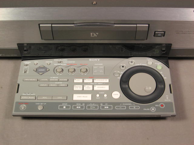 Sony DHR-1000 MiniDV DVCAM Digital VCR Deck Recorder NR 3