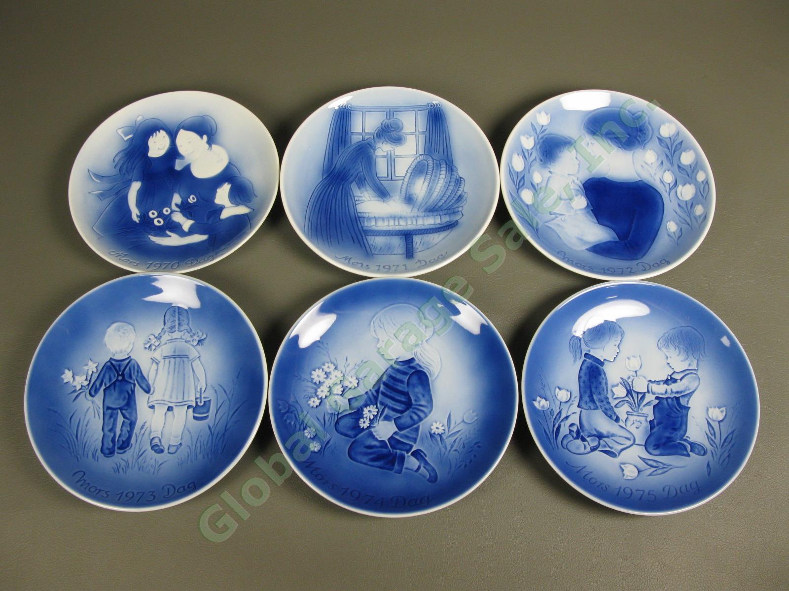 25 1970-1994 Desiree Denmark Old Copenhagen Blue Porcelain Mothers Day Plate Set 1