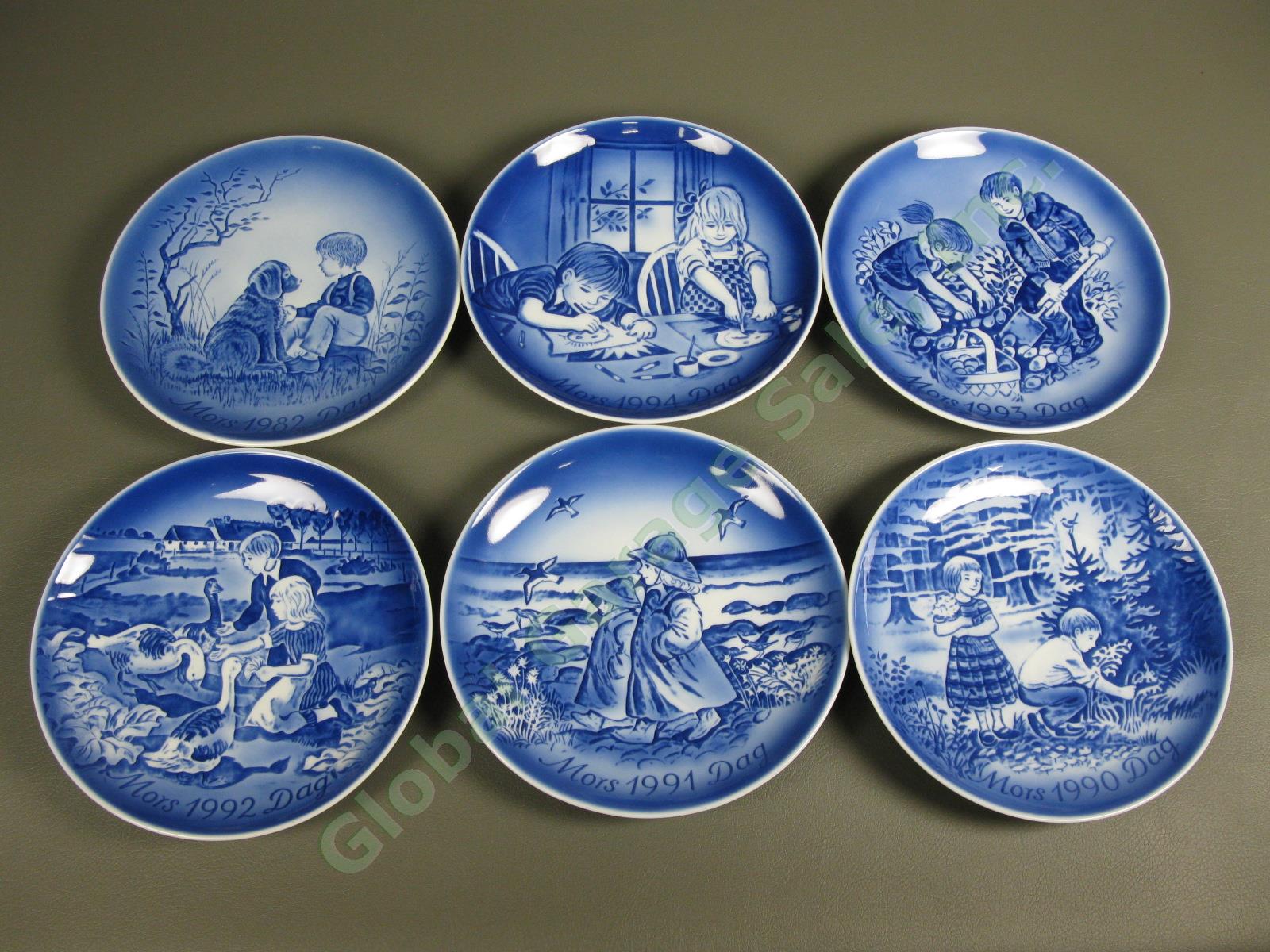 25 1970-1994 Desiree Denmark Old Copenhagen Blue Porcelain Mothers Day Plate Set 5