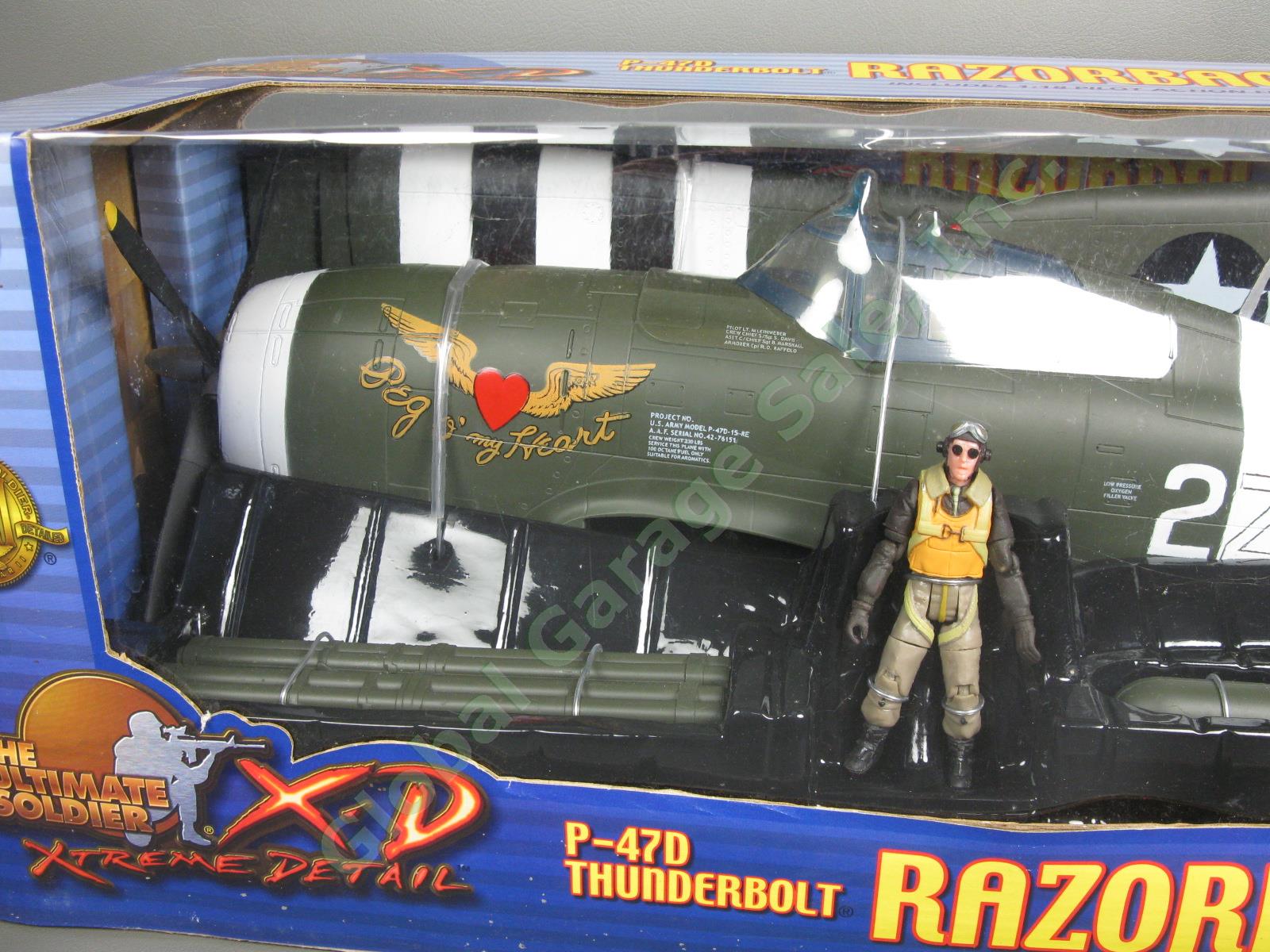 21st Century Toys XD WWII P-47D Thunderbolt Razorback 1/18 Plane Peg O