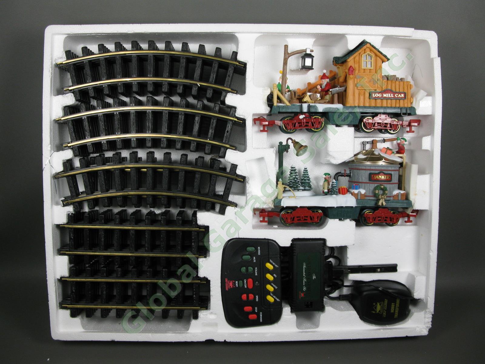 New Bright The Holiday Express Animated Train Set 387 G COMPLETE Video See Desc 5