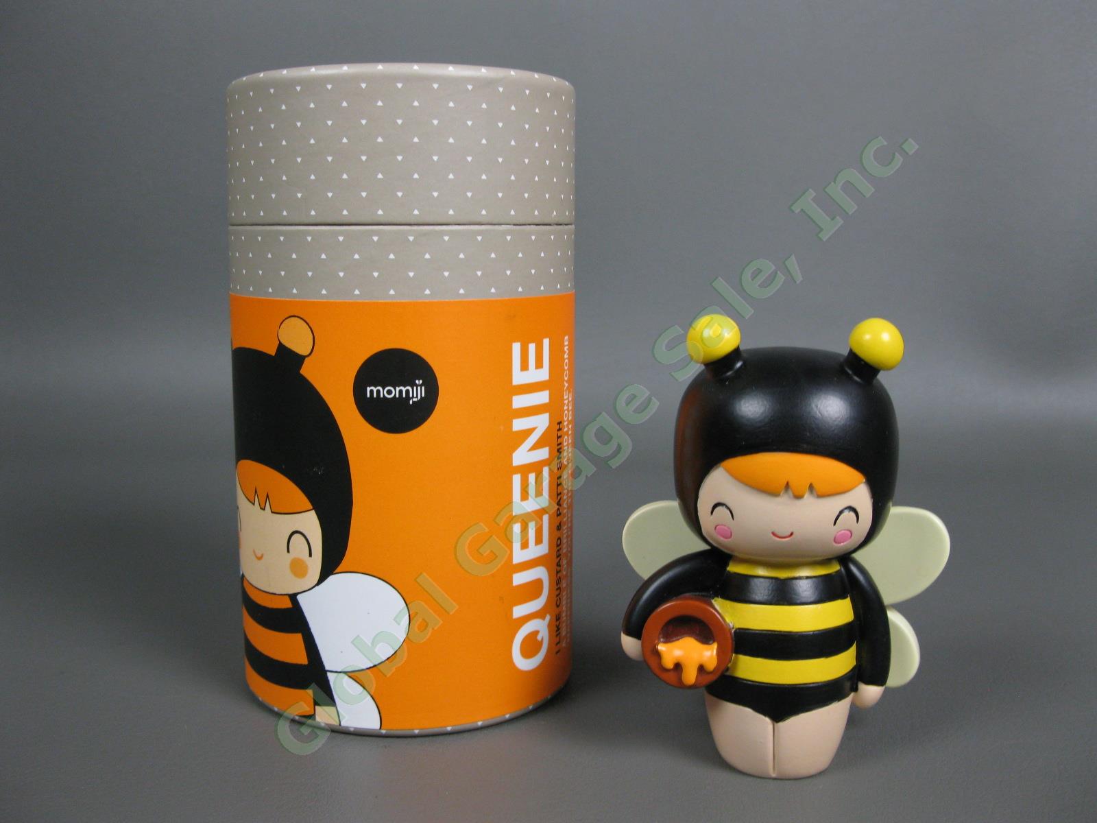 Original 2013 Momiji Queenie Doll Figurine Secret Message Container Honey Bee NR
